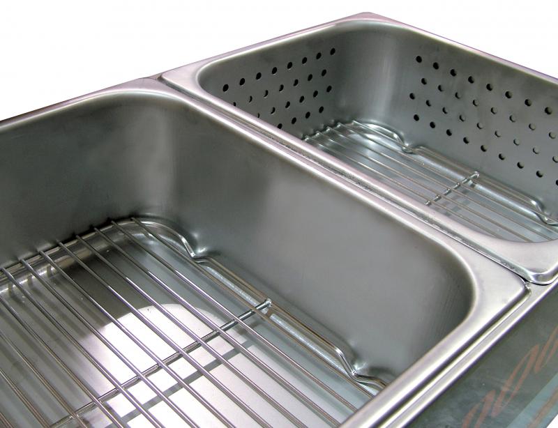 Omcan FW-TW-3050 stainless steel hot dog steamer and bun warmer 50 hot dogs 30 buns
