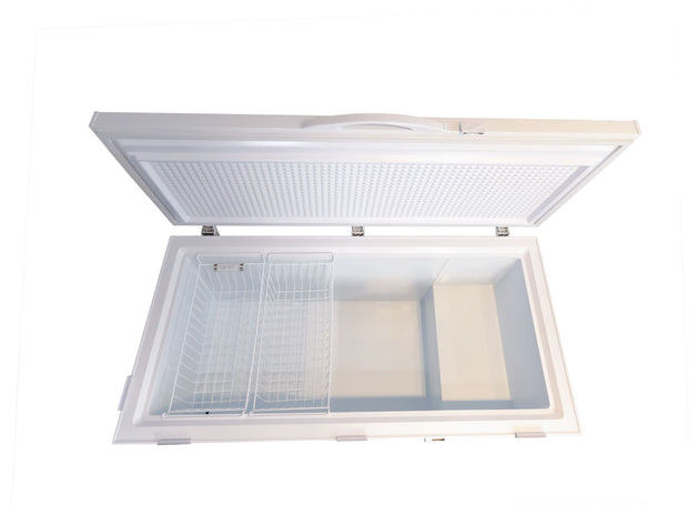 Omcan FR-CN-0445 chest freezer interior
