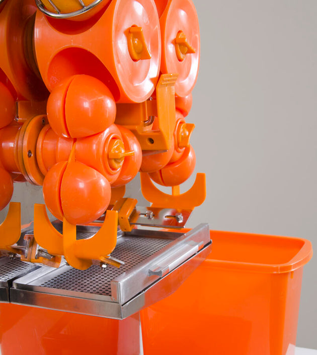 Omcan JE-CN-0020 orange juice extractor additional view
