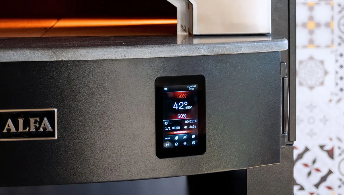Omcan FP-Z4P-TE-NER-U oven side view