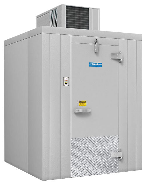Arctic Industries Blue Line walk-in freezer with rooftop condensing unit, self-closing door and LED thermometer