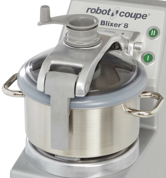Robot Coupe BLIXER8 lid and ergonomic handle detail